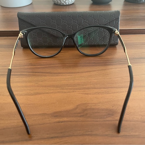 New as✨Authentic Gucci spectacles with case, cloth bag - Made in Italy 💚❤️💚 - Picture 10 of 13